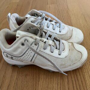Under Armour Glyde Size 2Y Softball Cleats